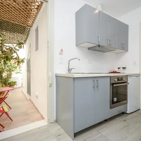 Depis Naxos Apartment *
