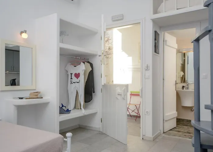 Depis Suites Naxos Naxos City